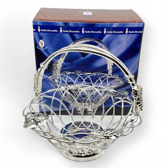VTG Studio Silversmiths Silverplated Wire Round Basket Grape Clusters & Leaves - Picture 1 of 15